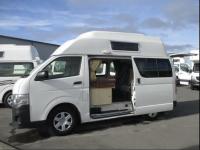 Automatic Hiace Endeavour, fully self contained!
